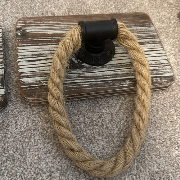 Rustic Rope Wall Hooks - Picture 3 of 4
